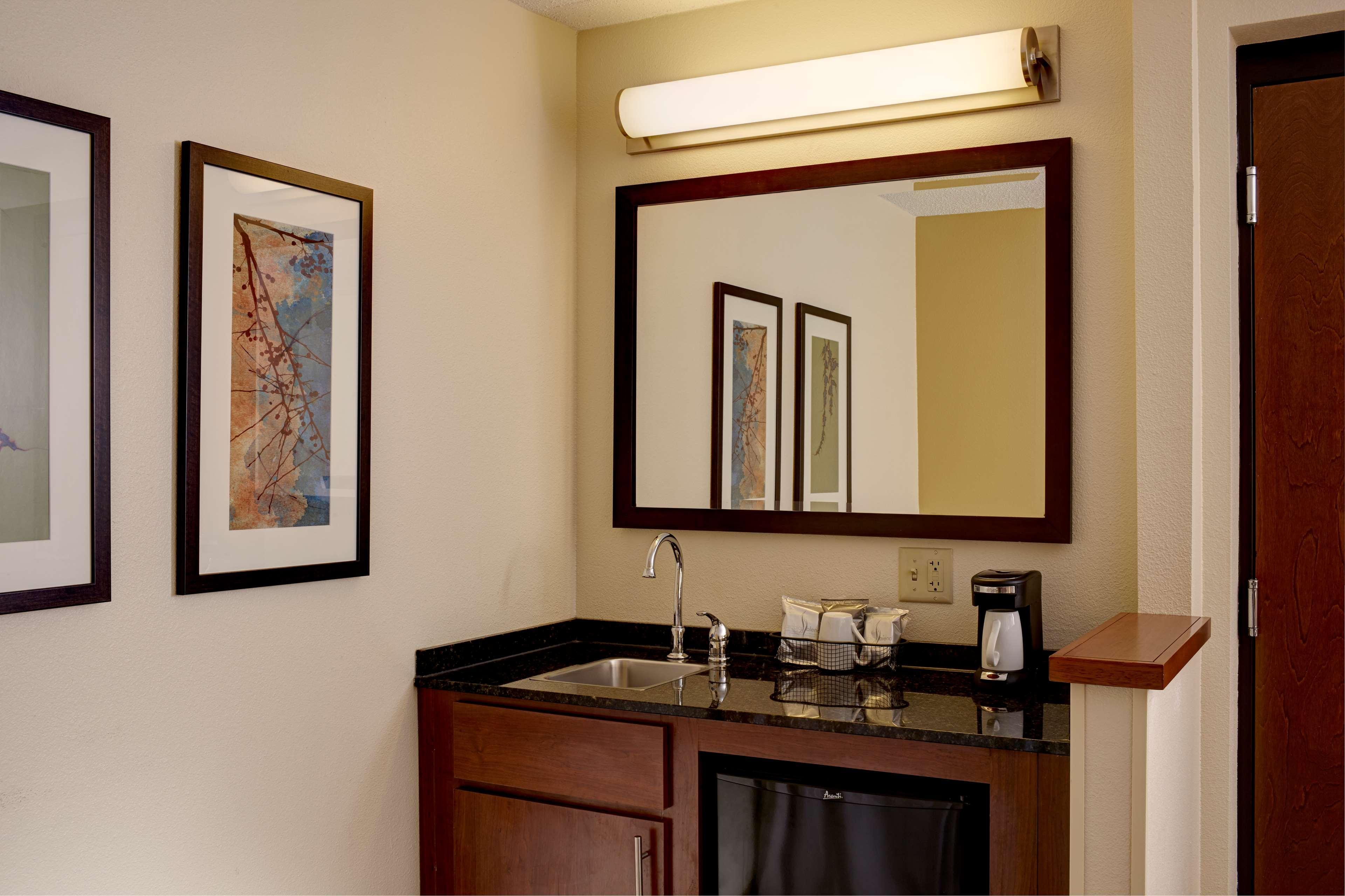 Hyatt Place Minneapolis Идън Прери Екстериор снимка
